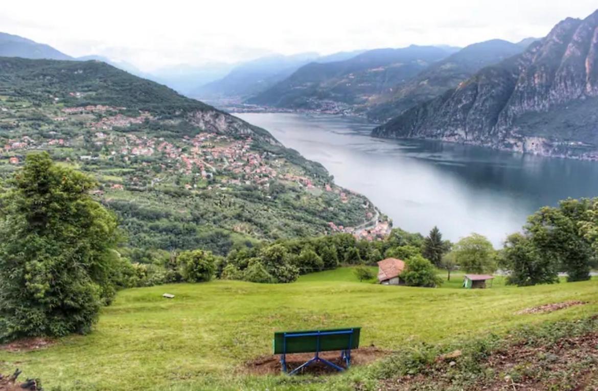 Casa Caterina - Riva Di Solto - Iseo Lake ภายนอก รูปภาพ