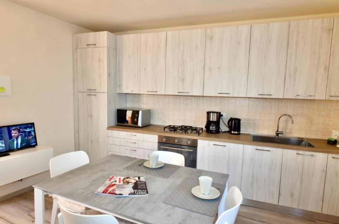 Casa Caterina - Riva Di Solto - Iseo Lake ภายนอก รูปภาพ