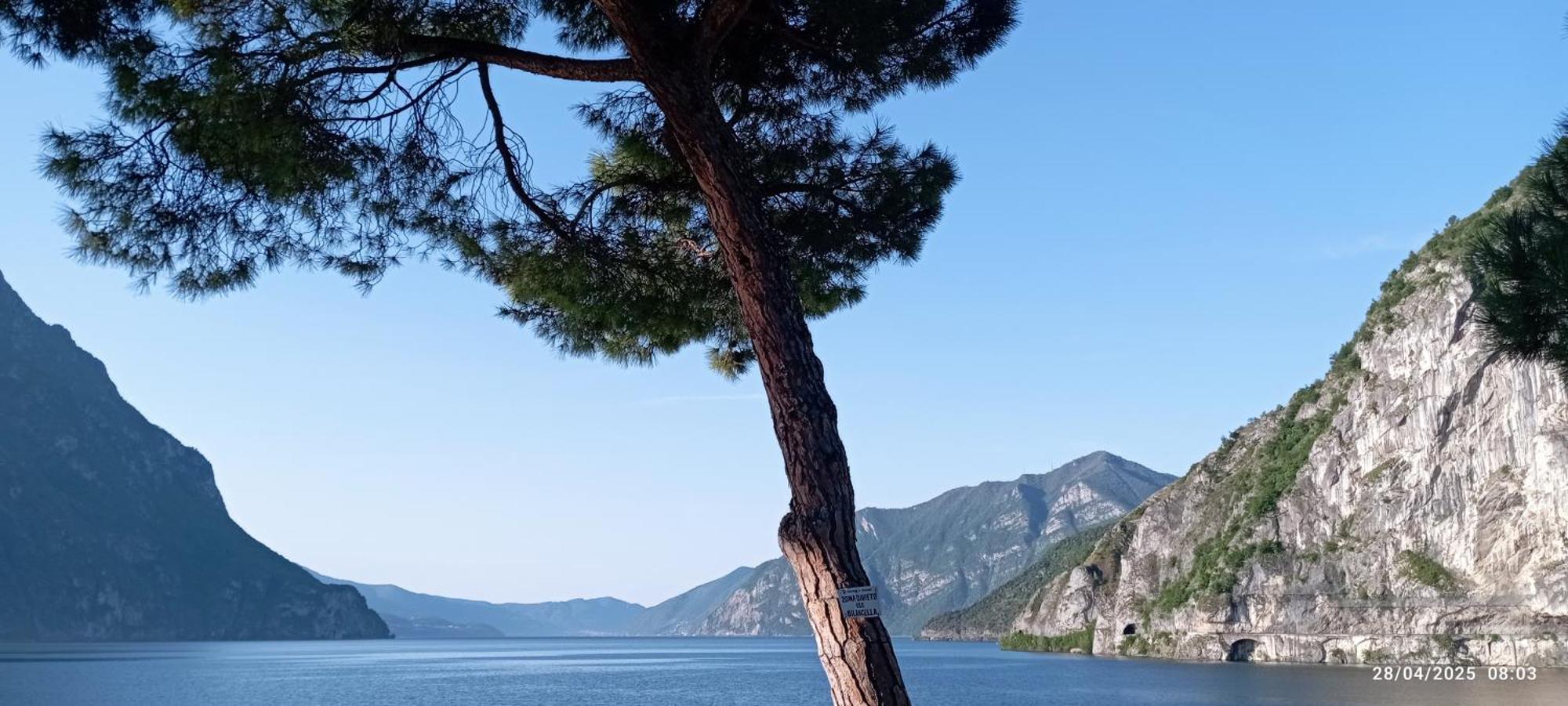 Casa Caterina - Riva Di Solto - Iseo Lake ภายนอก รูปภาพ